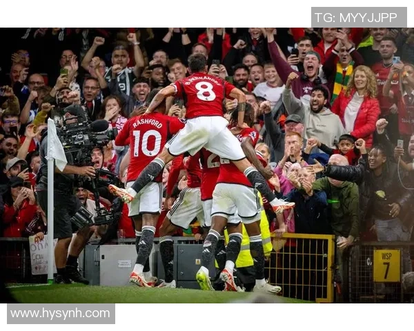 英超激战：AC米兰与曼联鏖战90分钟终成平局引发全场热议